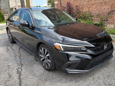 Used 2024 Honda Civic EX-L image 3