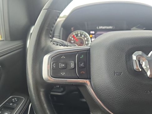 Used 2023 RAM 1500 Laramie AWD/4WD image 18