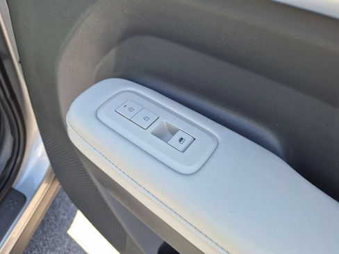 Used 2025 Hyundai Santa Fe SEL FWD image 34