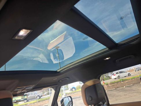 New 2026 Land Rover Defender 110 X-Dynamic SE image 20