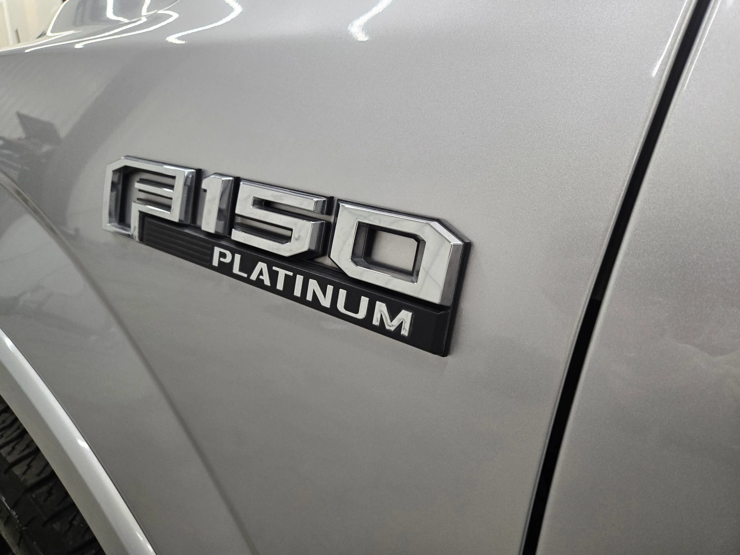 Used 2018 Ford F150 Platinum w/ Equipment Group 701A Luxury AWD/4WD image 10