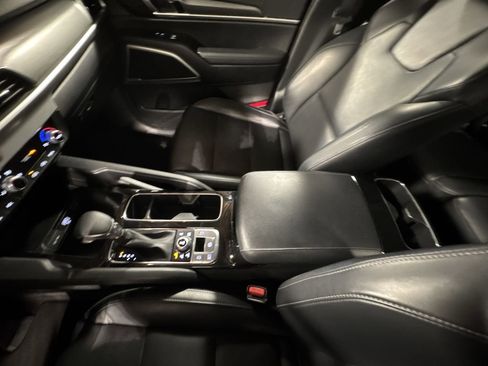 Used 2020 Kia Telluride LX image 27