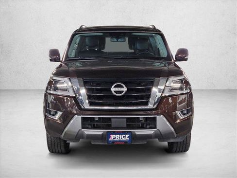 Used 2022 Nissan Armada SL w/ Captain's Chairs Package RWD image 2