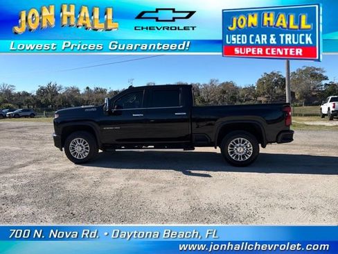 Used 2023 Chevrolet Silverado 2500 High Country w/ Safety Package II image 6
