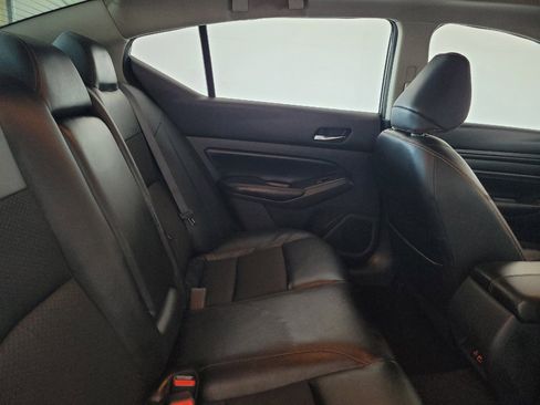 Used 2022 Nissan Altima 2.5 SR w/ Midnight Edition Package FWD image 19