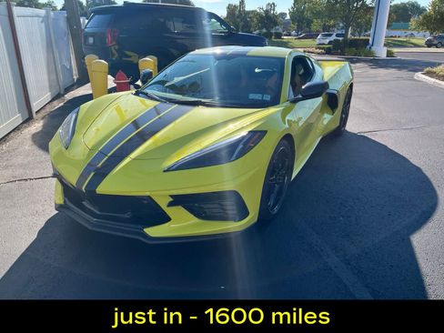Used 2023 Chevrolet Corvette Stingray Preferred Cpe w/ 2LT RWD image 1
