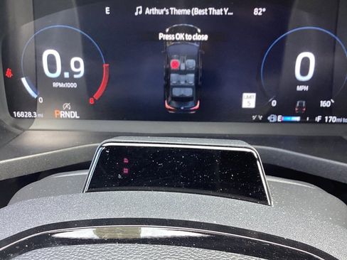 Used 2025 Ford Explorer ST-Line w/ ST-Line Street Pack image 11