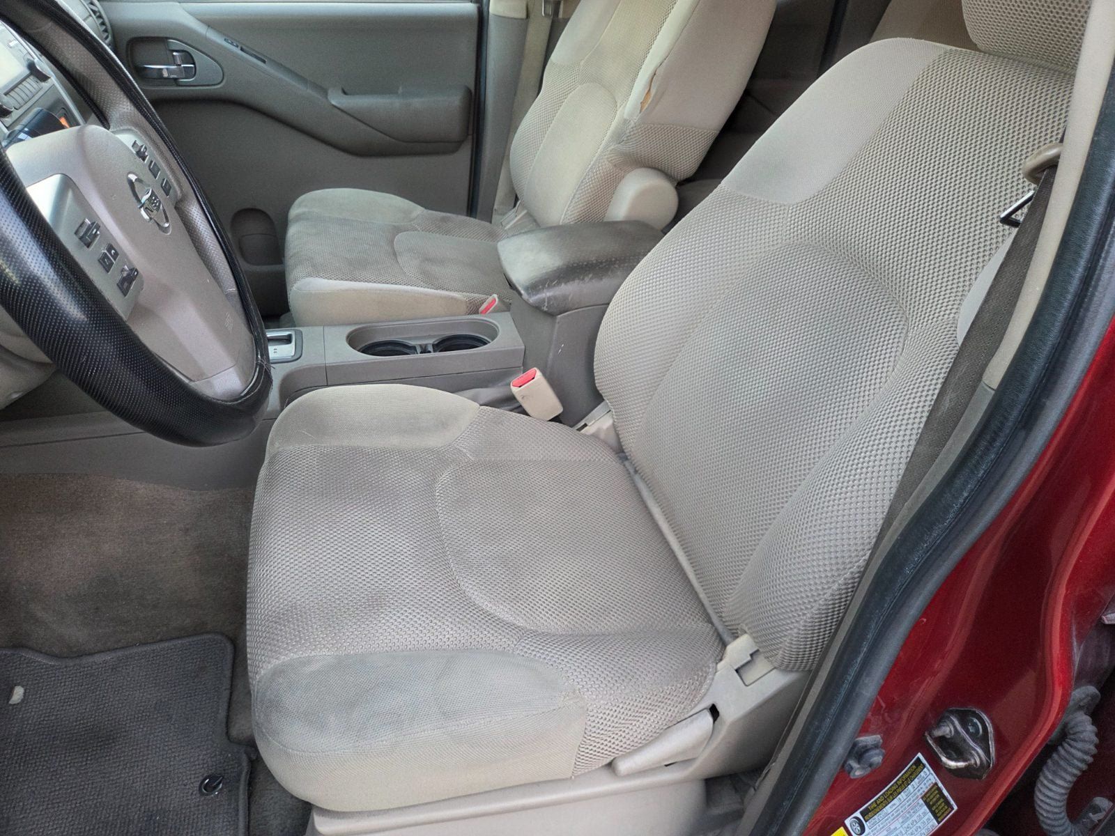 Used 2013 Nissan Frontier SV w/ SV Value Truck Pkg RWD image 8
