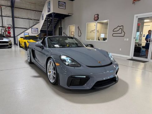Used 2023 Porsche 718 Boxster Spyder RWD image 63