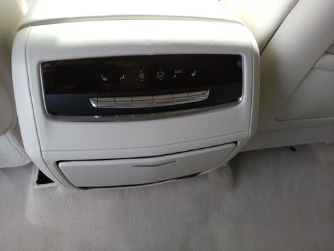 Used 2021 Cadillac Escalade Premium Luxury Platinum image 20