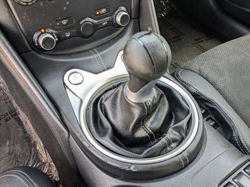 Used 2016 Nissan 370Z Touring RWD image 12