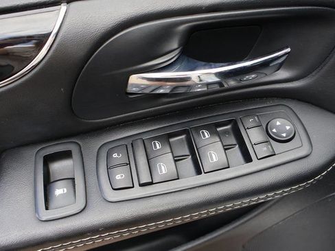 Used 2015 Dodge Grand Caravan SE FWD image 37