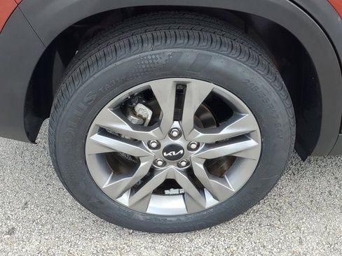 Used 2023 Kia Seltos S FWD image 9