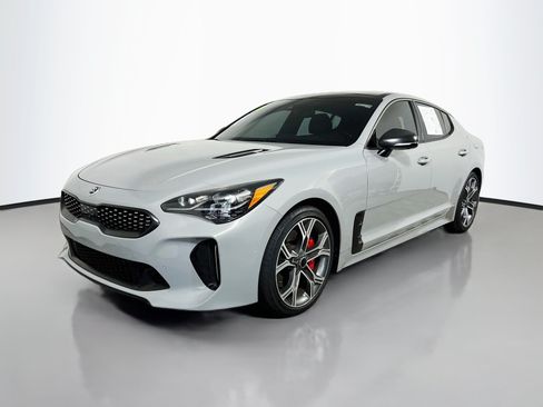 Used 2021 Kia Stinger GT2 AWD/4WD image 10