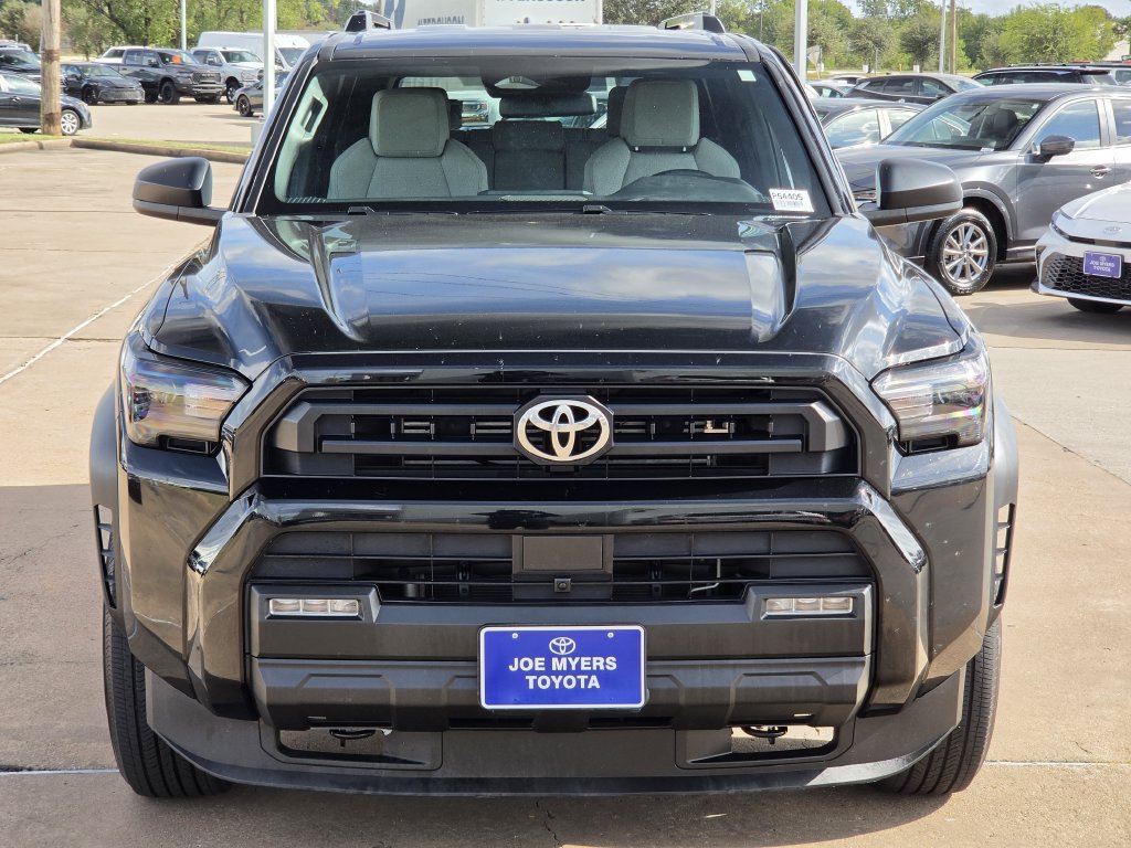 Used 2025 Toyota 4Runner SR5 AWD/4WD image 3