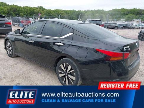 Used 2021 Nissan Altima 2.5 SV FWD image 5