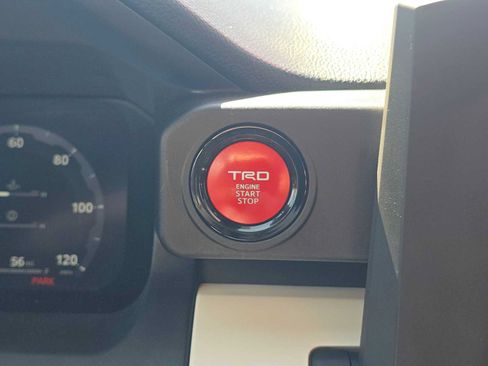 Used 2024 Toyota Tacoma TRD Off-Road AWD/4WD image 33