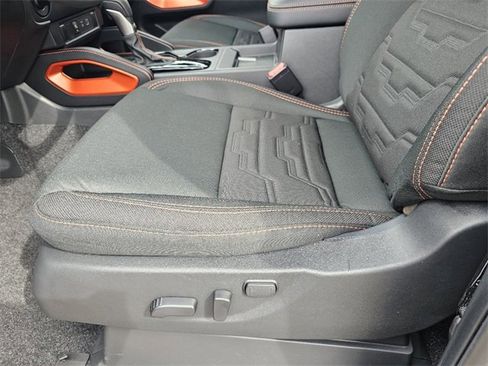 New 2025 Nissan Frontier PRO-4X image 12