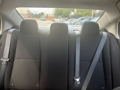 Used 2025 Nissan Sentra S FWD image 32