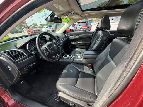 Used 2016 Chrysler 300 Limited w/ Driver Convenience Group AWD/4WD image 9