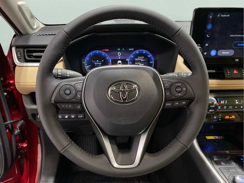 Used 2025 Toyota RAV4 Limited image 14