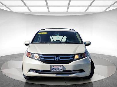 Used 2017 Honda Odyssey SE