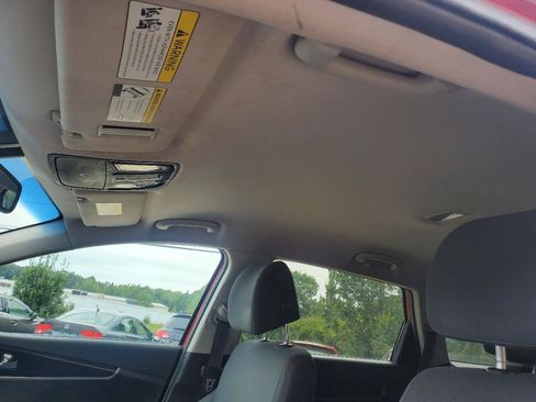 Used 2017 Kia Sorento FWD w/ LX Convenience Package image 18