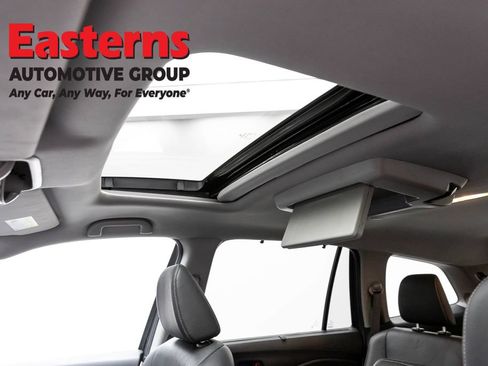 Used 2021 Honda Pilot Touring image 38