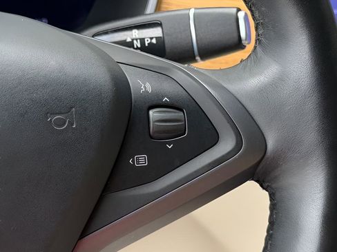 Used 2020 Tesla Model S Performance image 38