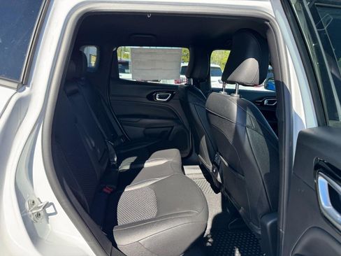New 2026 Jeep Compass Latitude w/ Quick Order Package 29K AWD/4WD image 6
