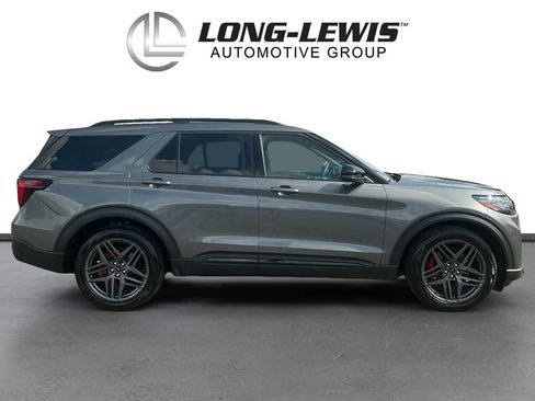 Certified 2025 Ford Explorer ST w/ Sun And Sound Package AWD/4WD image 8