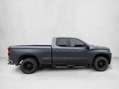 Used 2020 Chevrolet Silverado 1500 LT AWD/4WD image 4