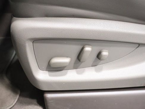 Used 2019 GMC Yukon Denali w/ Denali Ultimate Package image 14