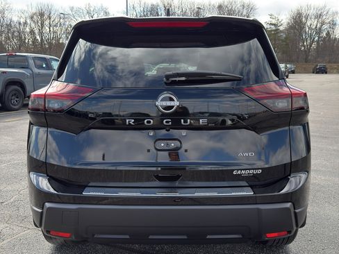 New 2026 Nissan Rogue SV AWD/4WD image 7