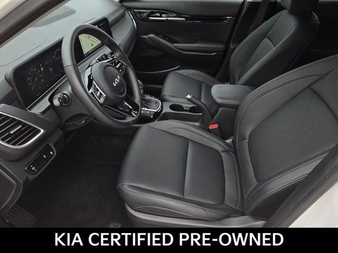 Certified 2024 Kia Seltos EX FWD image 19