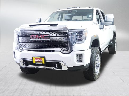 Used 2022 GMC Sierra 2500 Denali AWD/4WD image 3