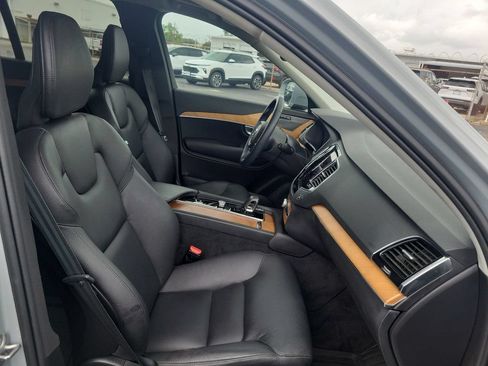 Used 2024 Volvo XC90 B5 Plus w/ Protection Package Premier AWD/4WD image 28