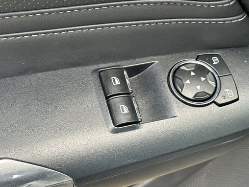 Used 2024 Ford Mustang Premium image 12