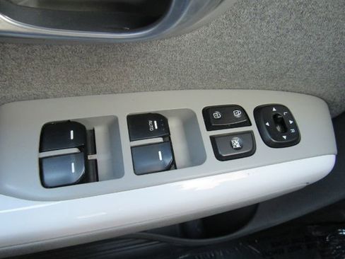 Used 2017 Kia Soul EV-e image 27