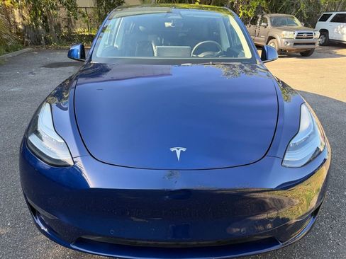 Used 2021 Tesla Model Y Long Range image 4