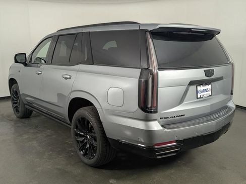 Used 2025 Cadillac Escalade Sport image 6