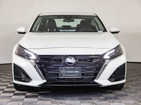 New 2025 Nissan Altima 2.5 SL image 4