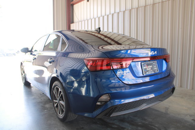 Used 2023 Kia Forte LXS FWD image 8