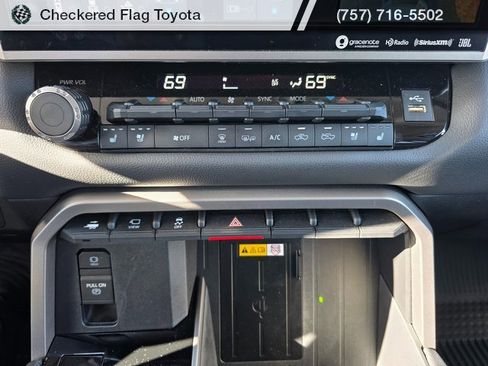 Used 2024 Toyota Tundra Limited image 20