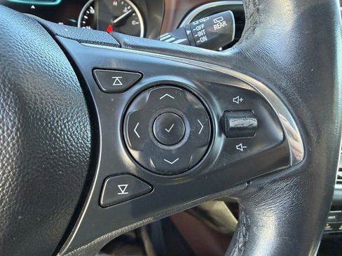 Used 2018 Buick Enclave Avenir w/ Avenir Technology Package image 11