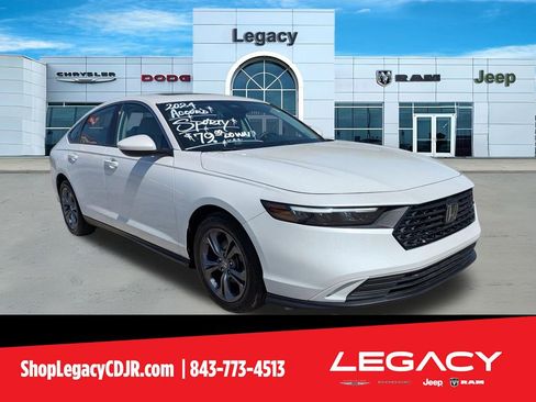 Used 2024 Honda Accord EX image 1