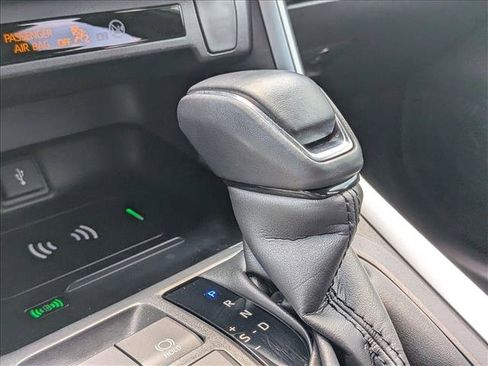 Used 2022 Toyota RAV4 SE AWD/4WD image 12
