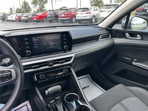 Used 2023 Kia K5 LXS image 39