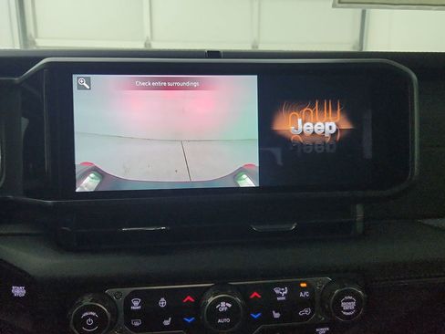New 2026 Jeep Gladiator Rubicon AWD/4WD image 16