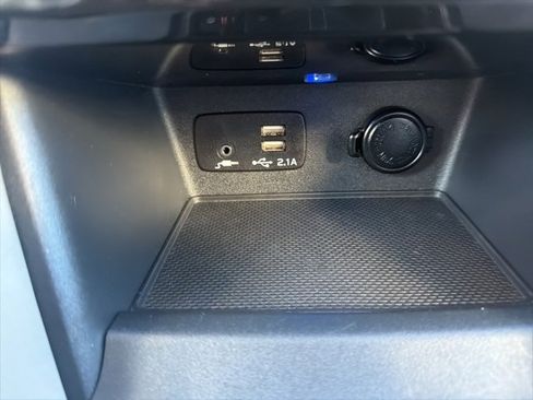 Used 2024 Subaru Forester Limited image 42